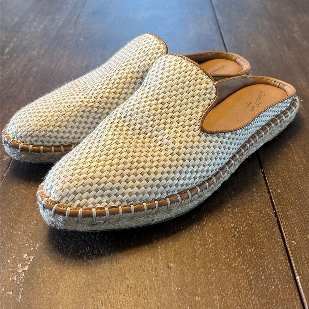 Universal Thread Light Tan Woven Slip-On Mules